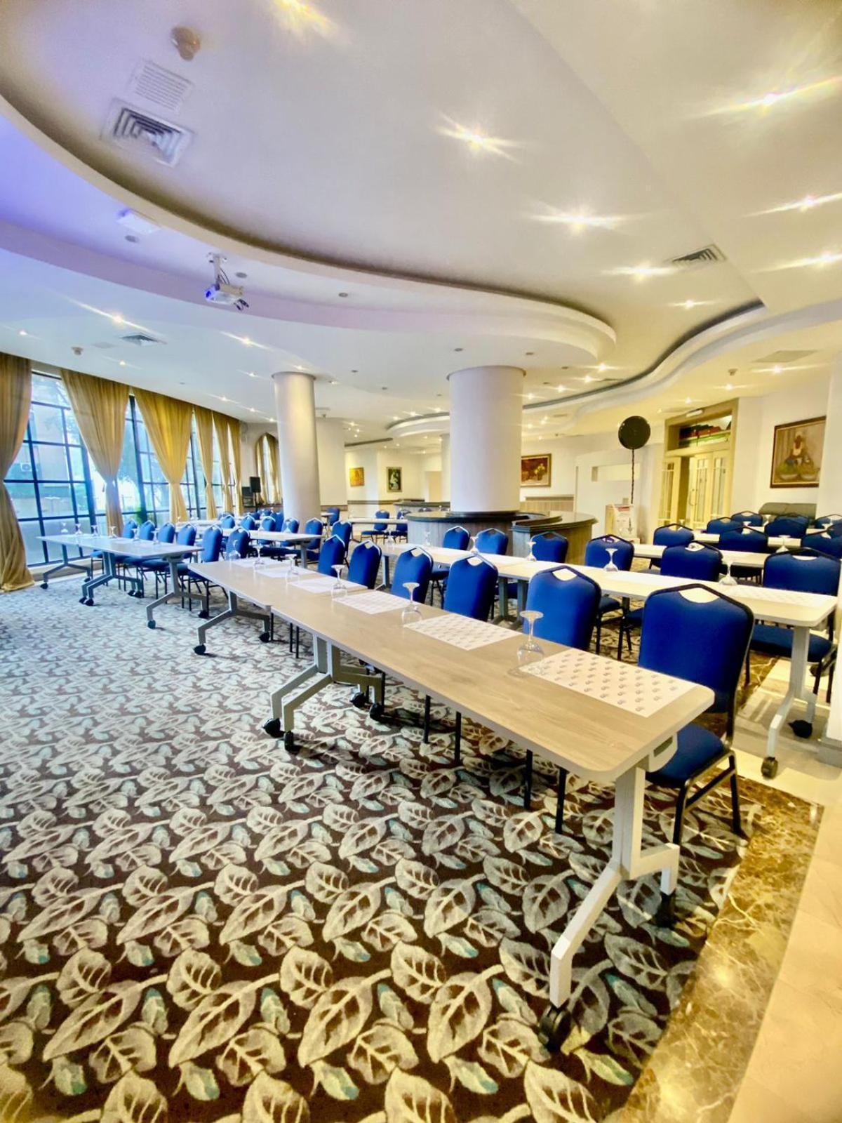 Hotel Dann Carlton Cali Luaran gambar