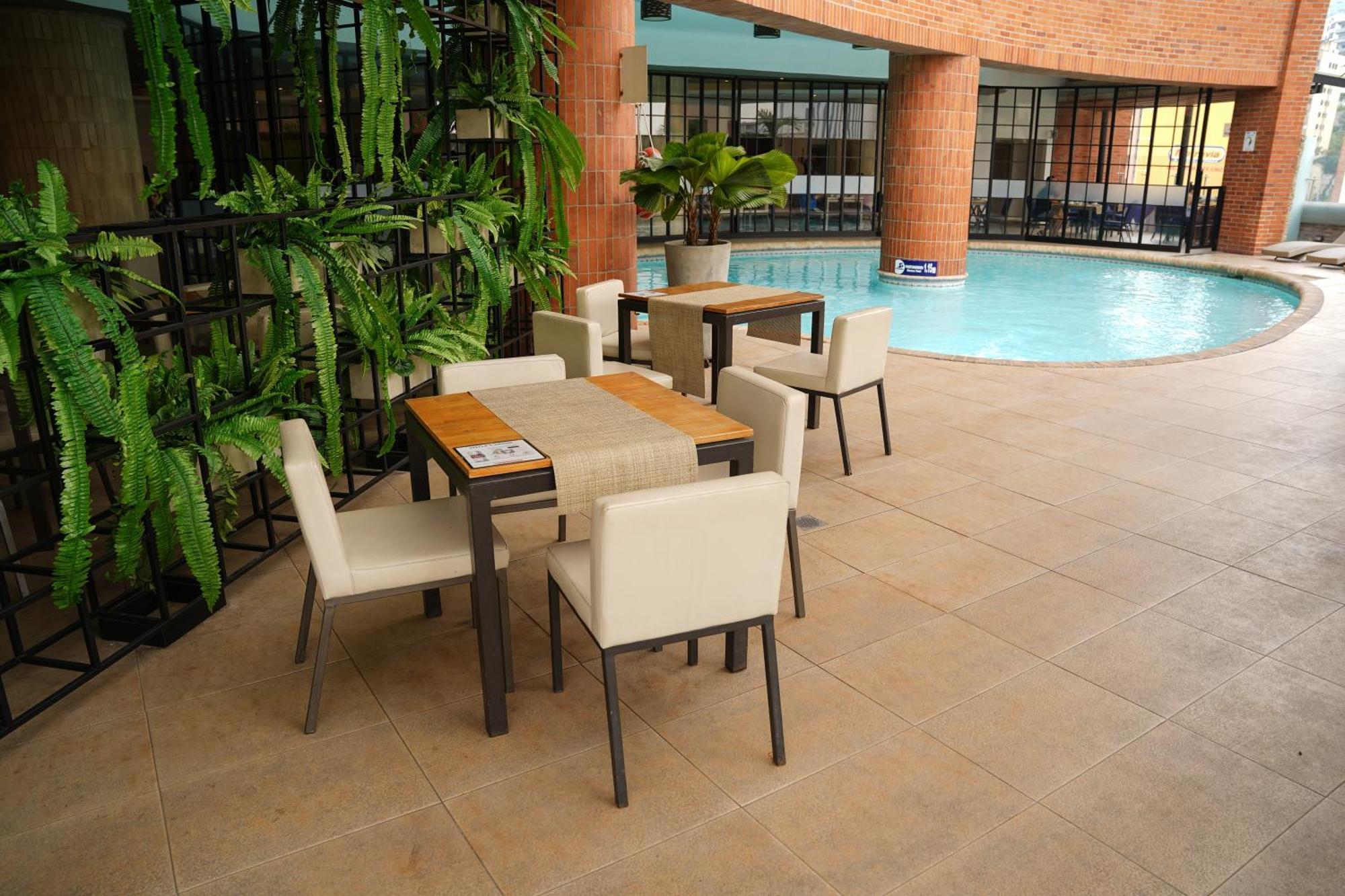 Hotel Dann Carlton Cali Luaran gambar