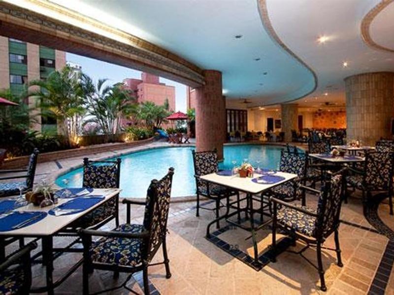 Hotel Dann Carlton Cali Luaran gambar