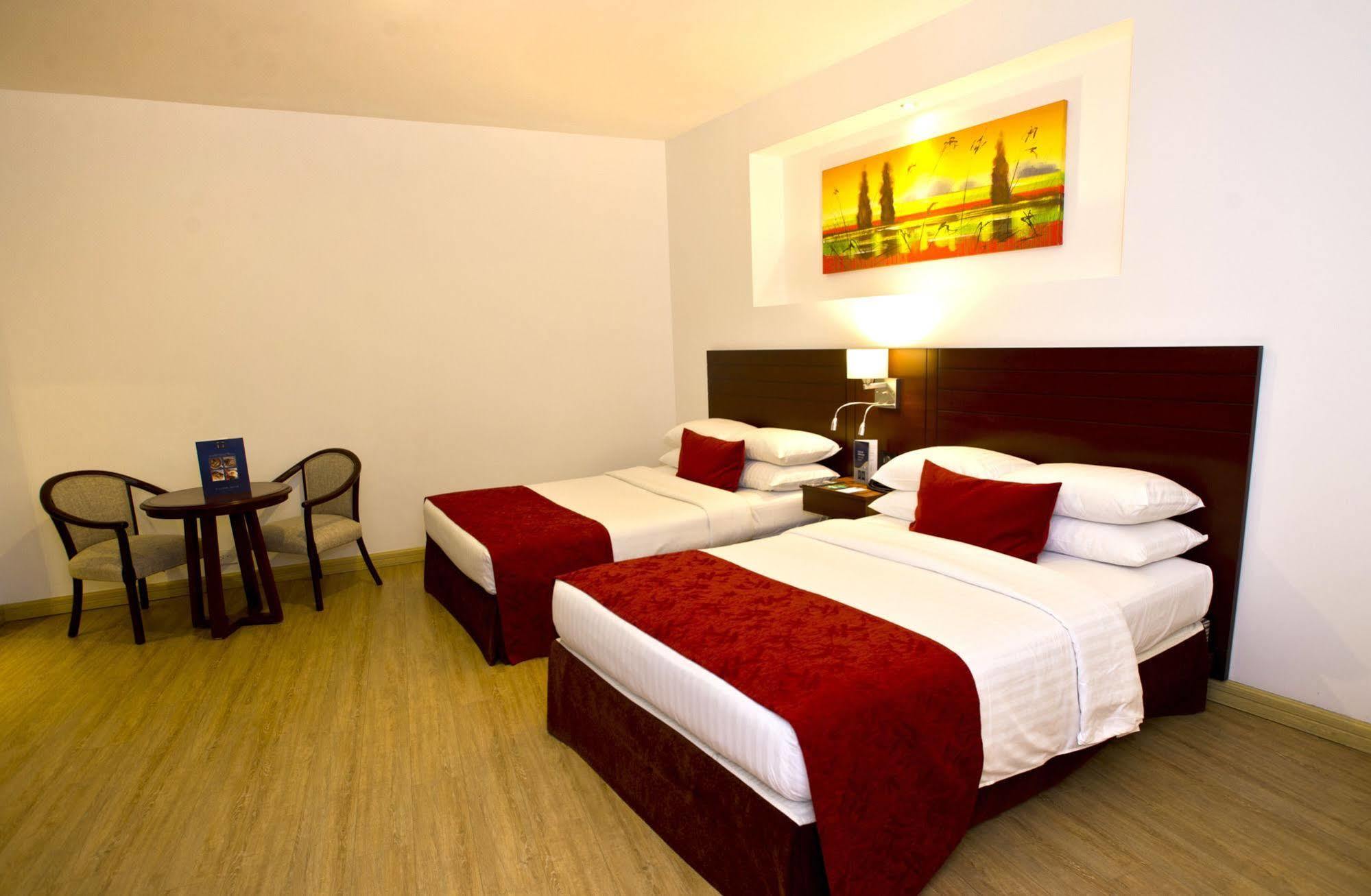 Hotel Dann Carlton Cali Luaran gambar